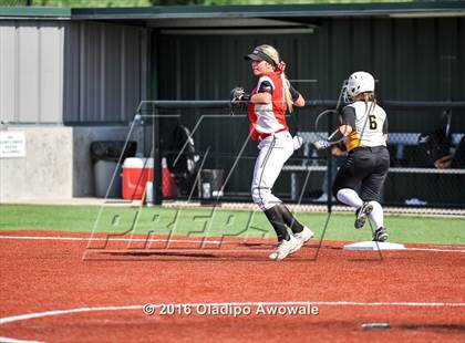 Thumbnail 1 in West vs. Malakoff (UIL Class 3A Region III Final) photogallery.