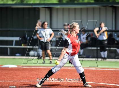Thumbnail 1 in West vs. Malakoff (UIL Class 3A Region III Final) photogallery.