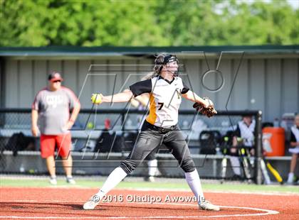 Thumbnail 1 in West vs. Malakoff (UIL Class 3A Region III Final) photogallery.