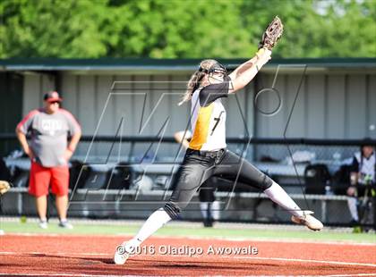 Thumbnail 1 in West vs. Malakoff (UIL Class 3A Region III Final) photogallery.