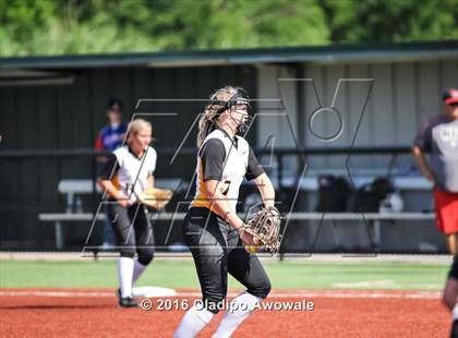 Thumbnail 3 in West vs. Malakoff (UIL Class 3A Region III Final) photogallery.