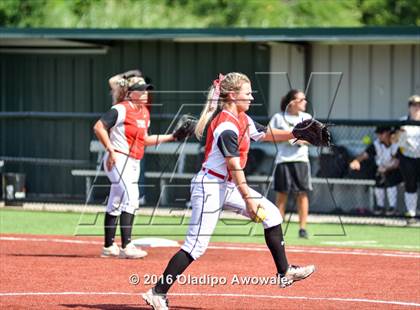 Thumbnail 2 in West vs. Malakoff (UIL Class 3A Region III Final) photogallery.