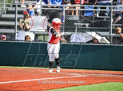 Thumbnail 2 in West vs. Malakoff (UIL Class 3A Region III Final) photogallery.