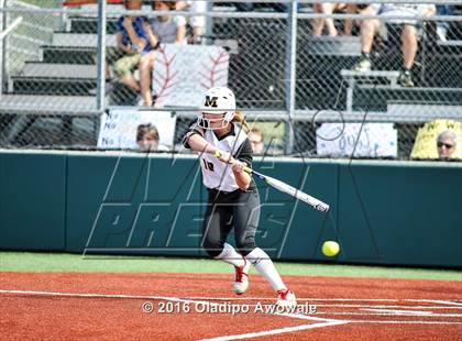 Thumbnail 3 in West vs. Malakoff (UIL Class 3A Region III Final) photogallery.