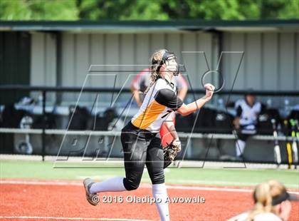 Thumbnail 1 in West vs. Malakoff (UIL Class 3A Region III Final) photogallery.