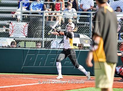 Thumbnail 3 in West vs. Malakoff (UIL Class 3A Region III Final) photogallery.