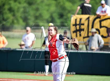Thumbnail 1 in West vs. Malakoff (UIL Class 3A Region III Final) photogallery.
