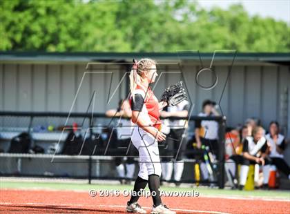 Thumbnail 2 in West vs. Malakoff (UIL Class 3A Region III Final) photogallery.