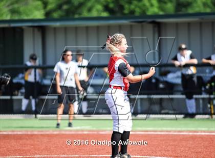 Thumbnail 1 in West vs. Malakoff (UIL Class 3A Region III Final) photogallery.
