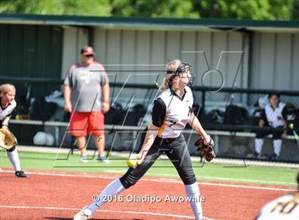 Thumbnail 3 in West vs. Malakoff (UIL Class 3A Region III Final) photogallery.