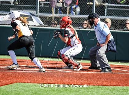 Thumbnail 2 in West vs. Malakoff (UIL Class 3A Region III Final) photogallery.