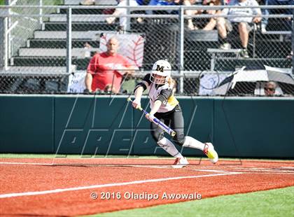 Thumbnail 1 in West vs. Malakoff (UIL Class 3A Region III Final) photogallery.