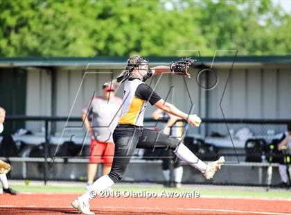Thumbnail 3 in West vs. Malakoff (UIL Class 3A Region III Final) photogallery.
