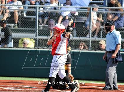 Thumbnail 2 in West vs. Malakoff (UIL Class 3A Region III Final) photogallery.