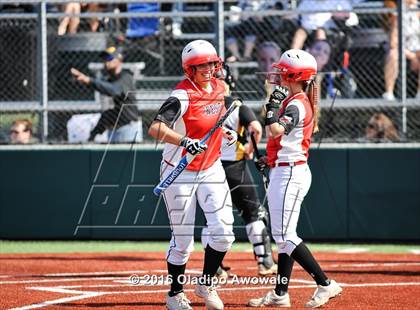 Thumbnail 3 in West vs. Malakoff (UIL Class 3A Region III Final) photogallery.