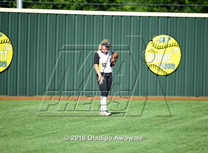 Thumbnail 3 in West vs. Malakoff (UIL Class 3A Region III Final) photogallery.