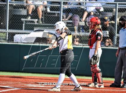 Thumbnail 2 in West vs. Malakoff (UIL Class 3A Region III Final) photogallery.