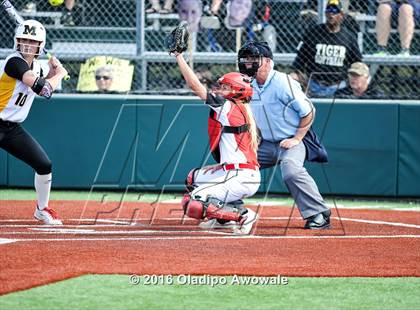 Thumbnail 1 in West vs. Malakoff (UIL Class 3A Region III Final) photogallery.