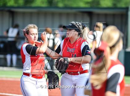 Thumbnail 3 in West vs. Malakoff (UIL Class 3A Region III Final) photogallery.