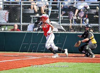 Thumbnail 2 in West vs. Malakoff (UIL Class 3A Region III Final) photogallery.