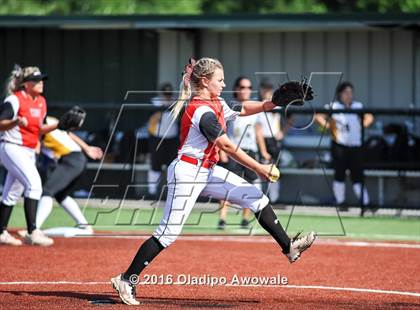 Thumbnail 1 in West vs. Malakoff (UIL Class 3A Region III Final) photogallery.