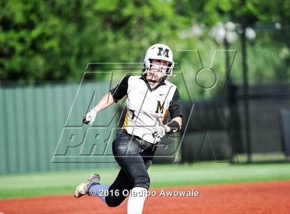 Thumbnail 2 in West vs. Malakoff (UIL Class 3A Region III Final) photogallery.