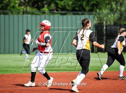 Thumbnail 3 in West vs. Malakoff (UIL Class 3A Region III Final) photogallery.