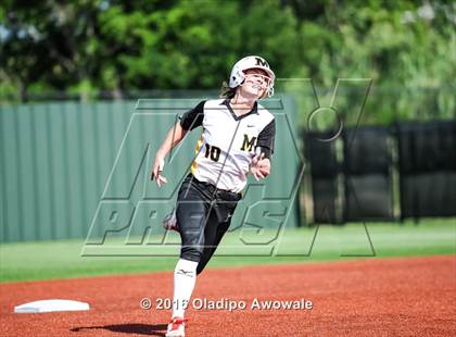 Thumbnail 2 in West vs. Malakoff (UIL Class 3A Region III Final) photogallery.