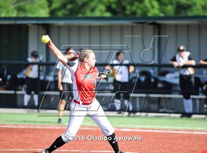 Thumbnail 2 in West vs. Malakoff (UIL Class 3A Region III Final) photogallery.