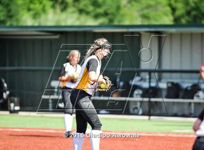 Thumbnail 1 in West vs. Malakoff (UIL Class 3A Region III Final) photogallery.