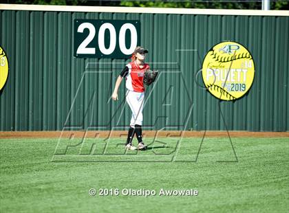 Thumbnail 2 in West vs. Malakoff (UIL Class 3A Region III Final) photogallery.