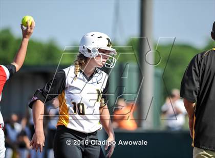 Thumbnail 1 in West vs. Malakoff (UIL Class 3A Region III Final) photogallery.