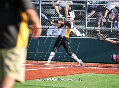 Thumbnail 2 in West vs. Malakoff (UIL Class 3A Region III Final) photogallery.