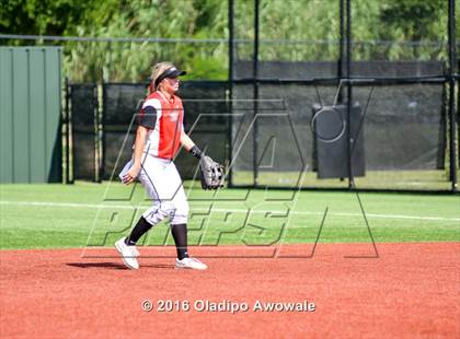 Thumbnail 2 in West vs. Malakoff (UIL Class 3A Region III Final) photogallery.