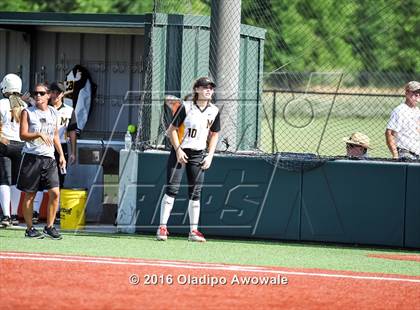 Thumbnail 2 in West vs. Malakoff (UIL Class 3A Region III Final) photogallery.