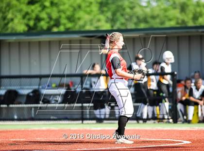 Thumbnail 3 in West vs. Malakoff (UIL Class 3A Region III Final) photogallery.