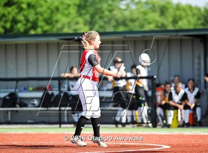 Thumbnail 2 in West vs. Malakoff (UIL Class 3A Region III Final) photogallery.