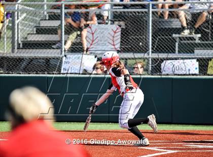 Thumbnail 2 in West vs. Malakoff (UIL Class 3A Region III Final) photogallery.