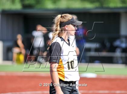 Thumbnail 3 in West vs. Malakoff (UIL Class 3A Region III Final) photogallery.