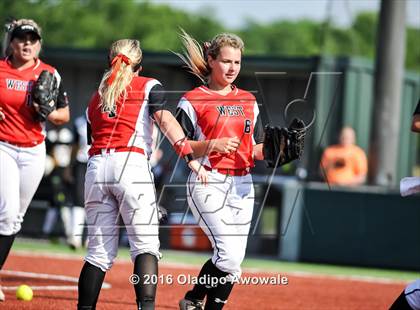 Thumbnail 1 in West vs. Malakoff (UIL Class 3A Region III Final) photogallery.