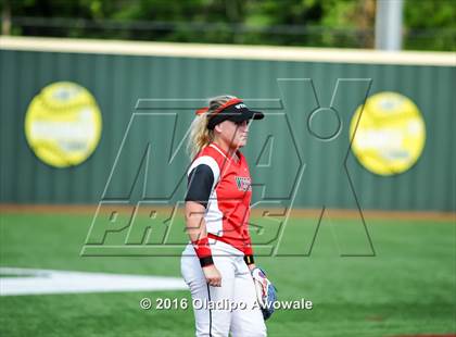 Thumbnail 3 in West vs. Malakoff (UIL Class 3A Region III Final) photogallery.