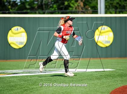 Thumbnail 3 in West vs. Malakoff (UIL Class 3A Region III Final) photogallery.