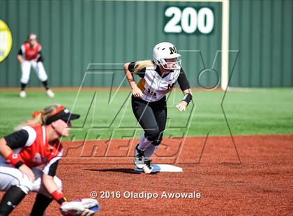 Thumbnail 3 in West vs. Malakoff (UIL Class 3A Region III Final) photogallery.