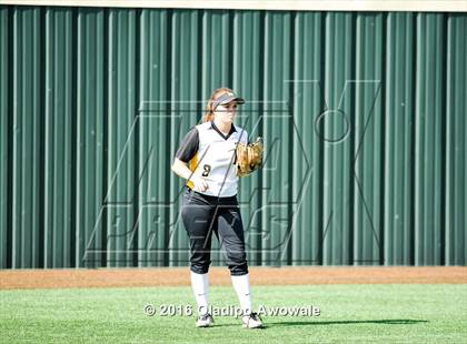Thumbnail 1 in West vs. Malakoff (UIL Class 3A Region III Final) photogallery.