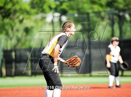 Thumbnail 3 in West vs. Malakoff (UIL Class 3A Region III Final) photogallery.