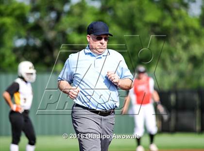 Thumbnail 3 in West vs. Malakoff (UIL Class 3A Region III Final) photogallery.