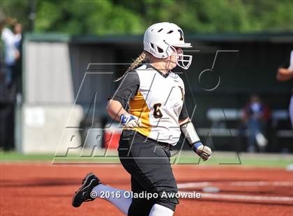 Thumbnail 1 in West vs. Malakoff (UIL Class 3A Region III Final) photogallery.