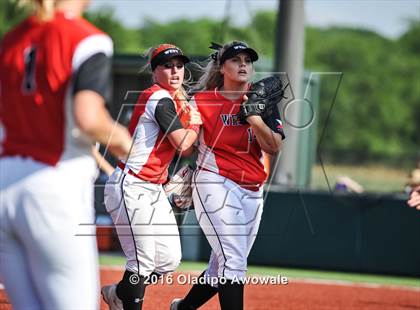 Thumbnail 1 in West vs. Malakoff (UIL Class 3A Region III Final) photogallery.