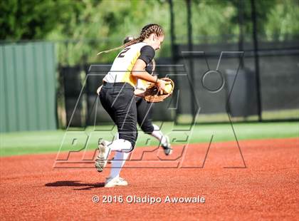 Thumbnail 1 in West vs. Malakoff (UIL Class 3A Region III Final) photogallery.