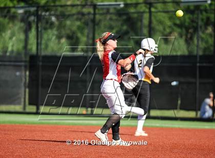 Thumbnail 3 in West vs. Malakoff (UIL Class 3A Region III Final) photogallery.